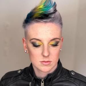 Meet your Posher, Kaia